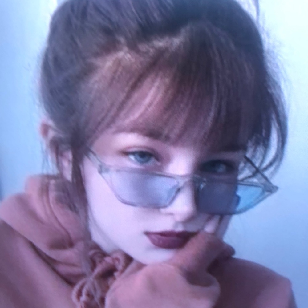 Meet your Posher, Diana